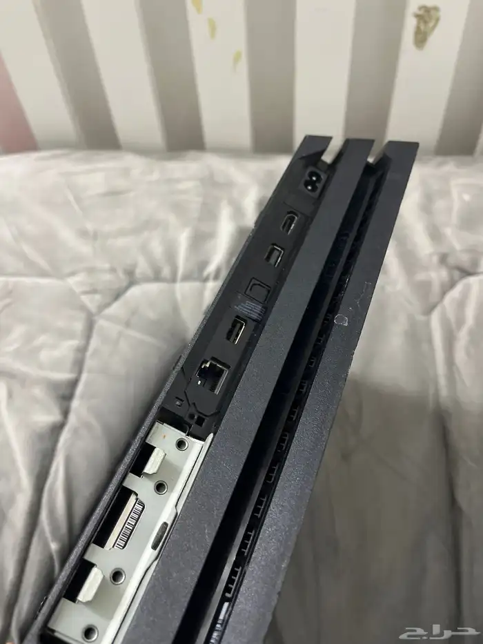 سوني 4 برو . 1