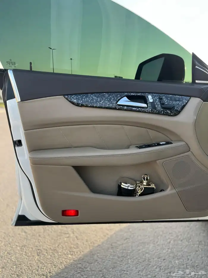 مرسيدس CLS63 AMG 2012 10