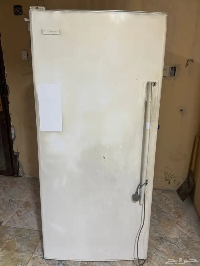 فريزن خربان لكنه استعماله كنه ثلاجة 0