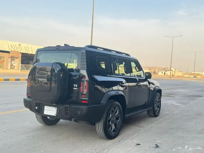 جيتور لاكجري اسود داخلي زيتي اصفار جديد أصفار 2026 6