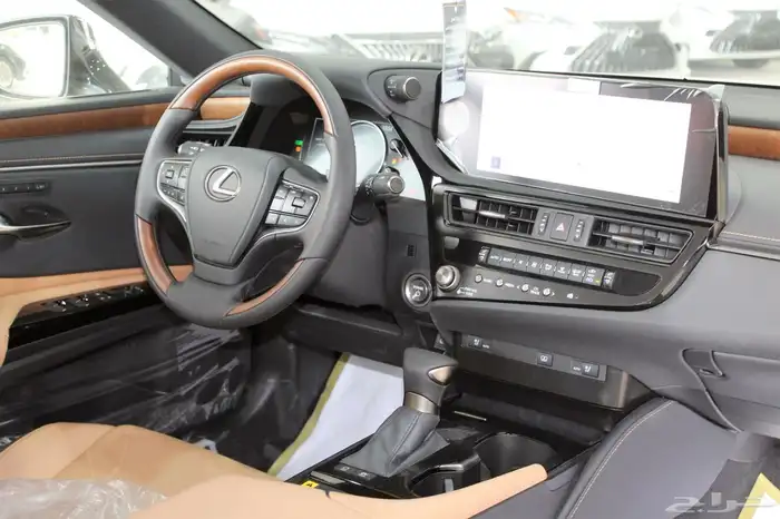 لكزس - ES300 HH هايبرد - 2025 - فل كامل - خليجي 11