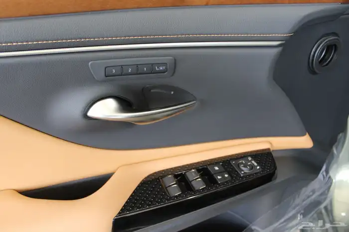 لكزس - ES350 CC - بريمي - 2025 22