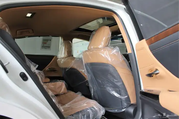 لكزس - ES300 HH هايبرد - 2025 - فل كامل - خليجي 24