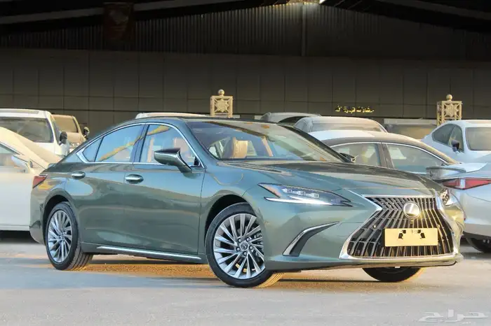 لكزس - ES300 HH هايبرد - 2025 - فل كامل - خليجي 1