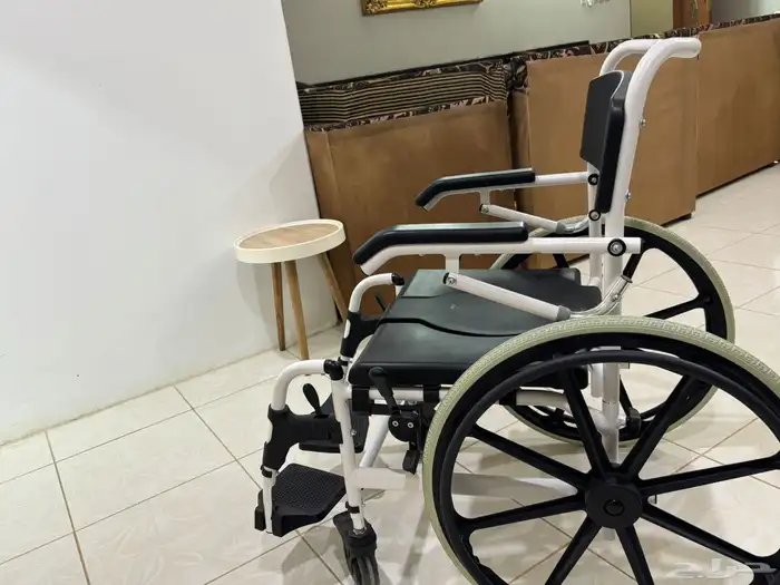 كرسي متحرك 0