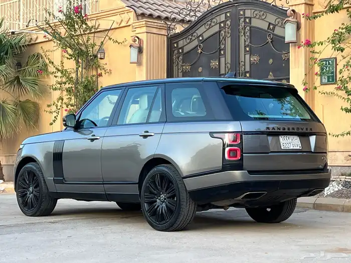 رنج روفر فوج 2018 (( بحالة ممتازة )) 10