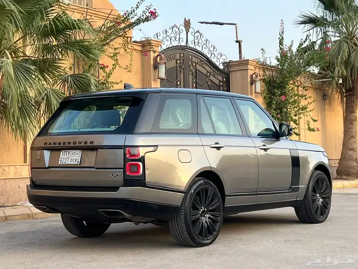 رنج روفر فوج 2018 (( بحالة ممتازة )) 6