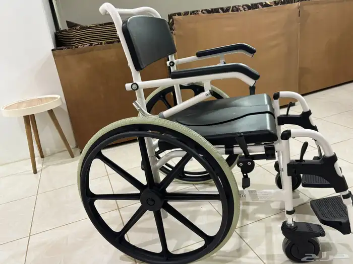 كرسي متحرك 8