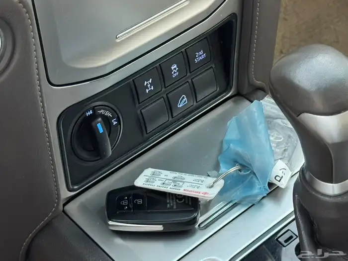 تويوتا برادو 2022-VX وكاله 16