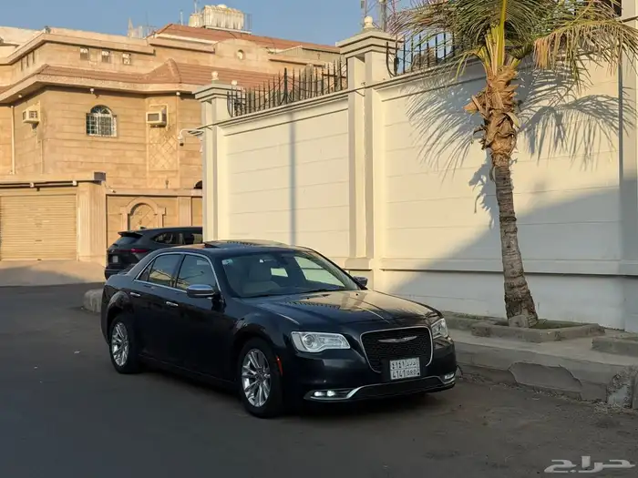 كرايزلر C300 2018 2