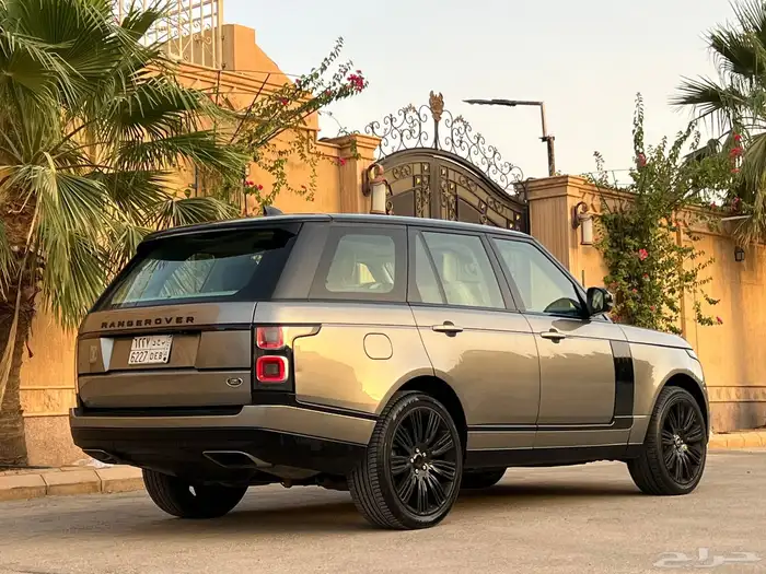 رنج روفر فوج 2018 (( بحالة ممتازة )) 7