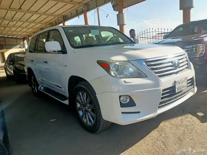 جيب لكزس 11 ماشي 230 موتر جديد في خميس مشيط السعر على الحد 13