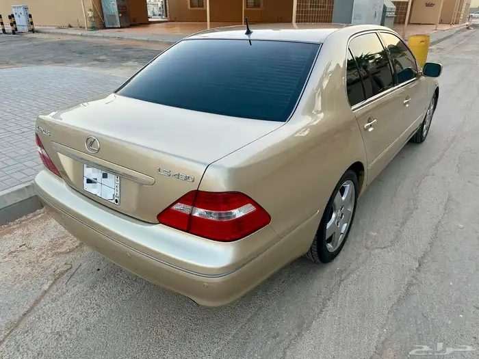 لكزس LS430 2004 مخزن نظيف جدا 11