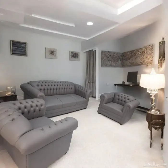 كنب مكتبي جلد فخم بتصاميم عصرية تناسب جميع المساحات 0