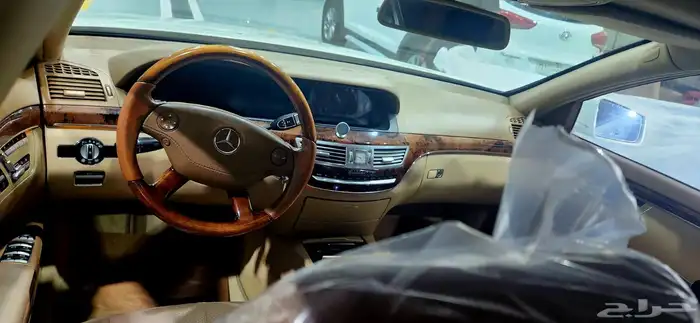 مرسيدس بنز موديل فل كامل أمريكي لون لؤلؤي 2009 3