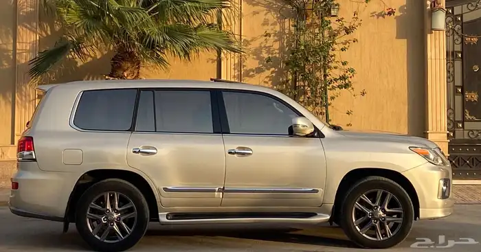 جيب لكزز 570 LX 6