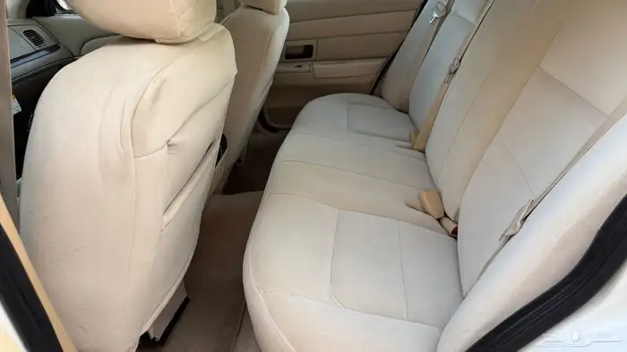 فورد عداد قليل 2011 نظيف 18