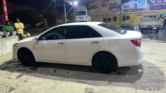 كامري 15 الممشى 366 قير مكينه شرط شاصي شرط 0