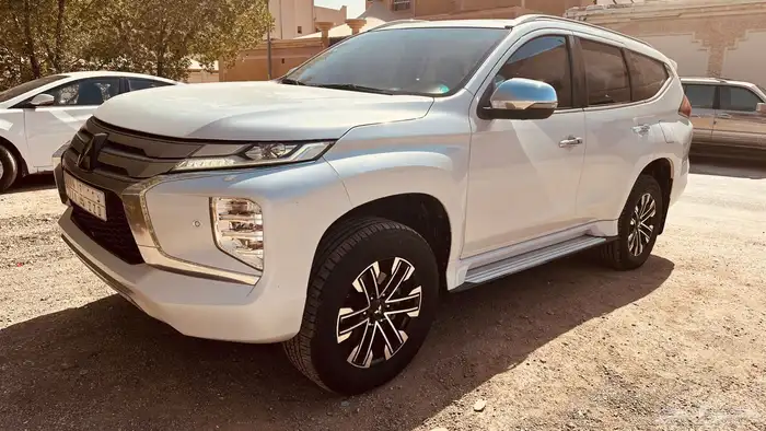 للبيع ميتسوبيشي مونتيرو سبورت 2020 ابيض فل كامل 6 سلندر 0