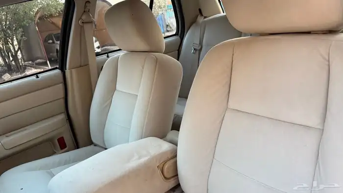 فورد عداد قليل 2011 نظيف 9