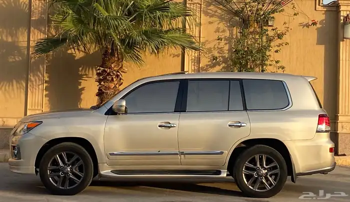 جيب لكزز 570 LX 3