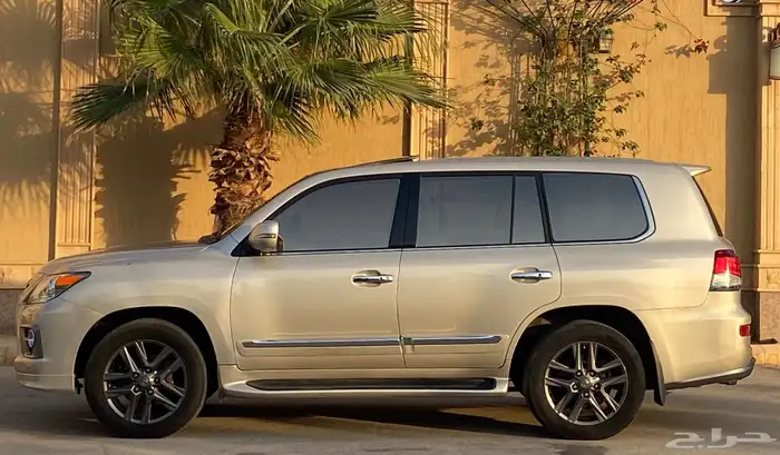 جيب لكزز 570 LX 7