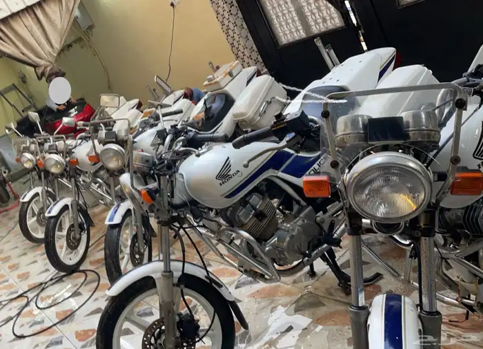 درجات نارية هوندا مخزنة مبيعات حكومية 0