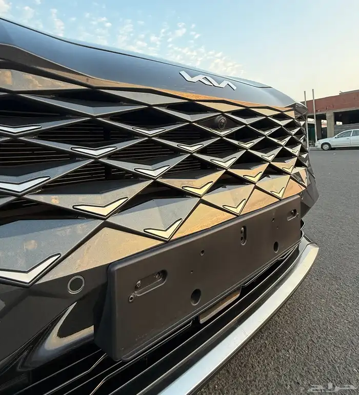 كيا K8 2023 ( بنزين 6 سلندر ) فل كامل بدون بانوراما للبيع 8