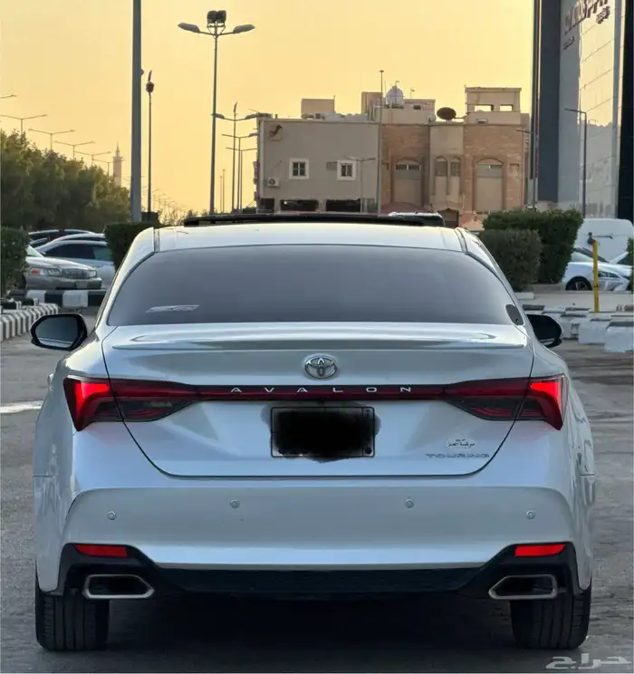 تويوتا افالون 2019 6
