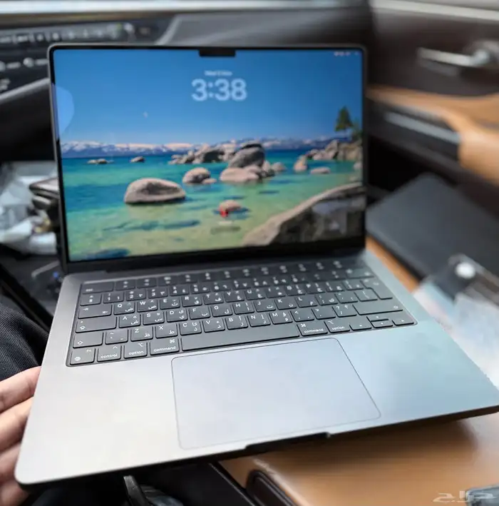 ماك بوك برو M4 8