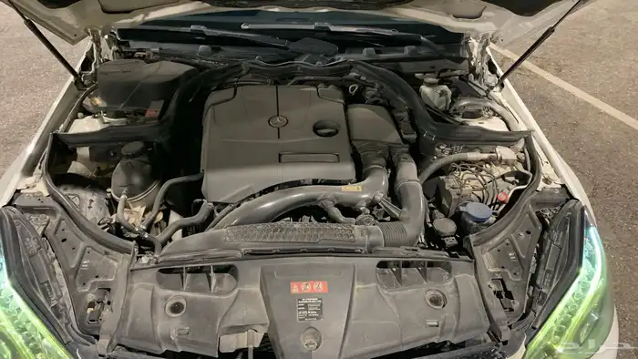 مرسيدس E200 2015 23