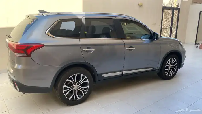 اوتلاندر عائلية 0