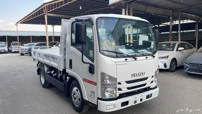 ايسوزو قلاب م 2025 3 طن ياباني بسعر منافس 1