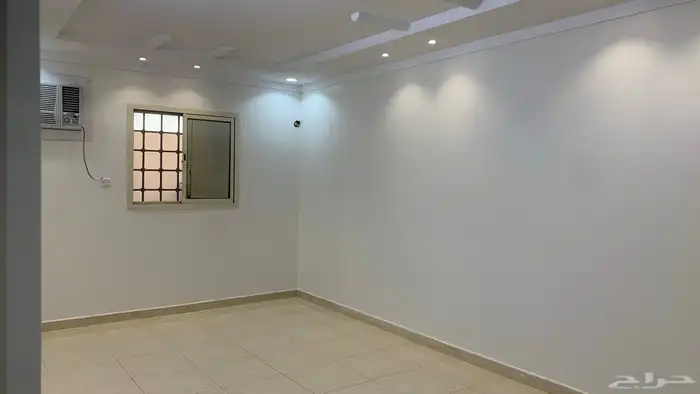 شقه عائلة لليجار حي الخليج 6