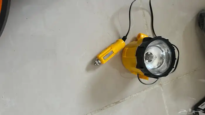 خردوات وادوات كلها جديده اللي يبغاها يتواصل خاص والبيع سمح 8