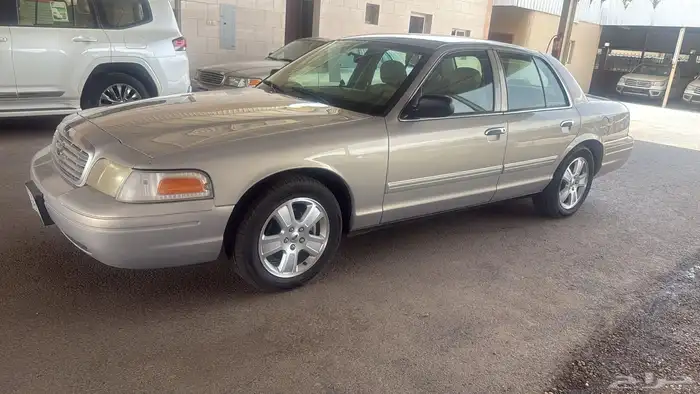 فورد فكتوريا 2010 5