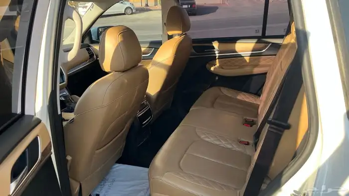 ام جي RX8 موديل 2021 10