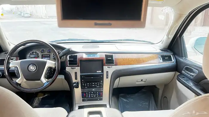 اسكاليد نضيف فل كامل بلاتنيوم2010 5