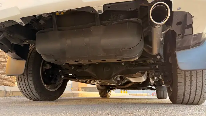 تايوتا برادو 2021 لؤلؤي GXR خليجي 6V إسبير علاق فتحة سقف 14