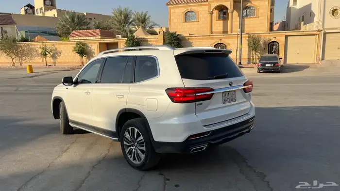 ام جي RX8 موديل 2021 7