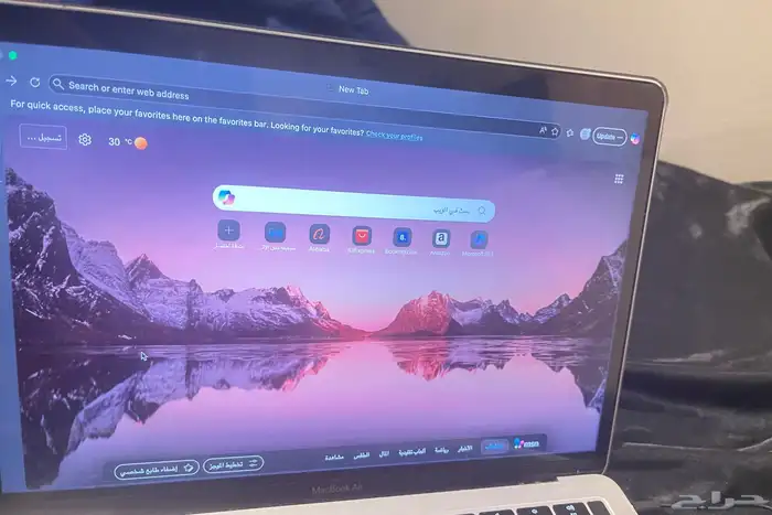 لابتوب ماك بوك اير حالة ممتازه جدا لايوجد اي خدش 0
