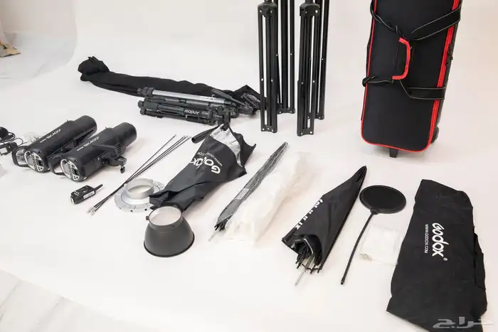 للبيع عدة تصوير متكامله وبجميع الاغراض والكراتين باعلى سعر 3