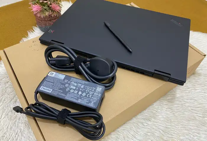 لابتوب لينوفو Thinkpad x1 Yoga شاشه لمس 360 كور i7 11