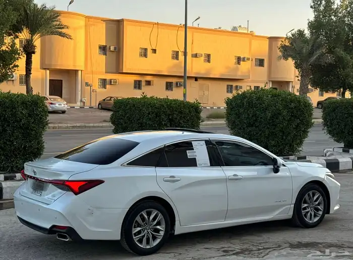 تويوتا افالون 2019 5