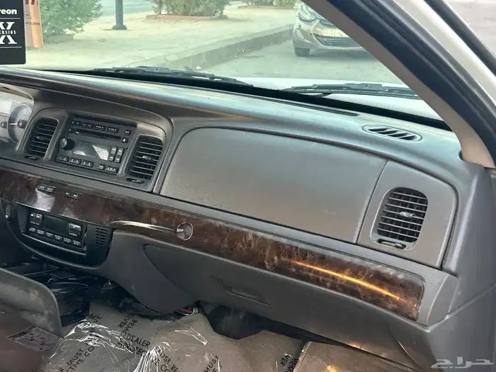 فورد ماركيز 2011 فل كامل نضيف 90