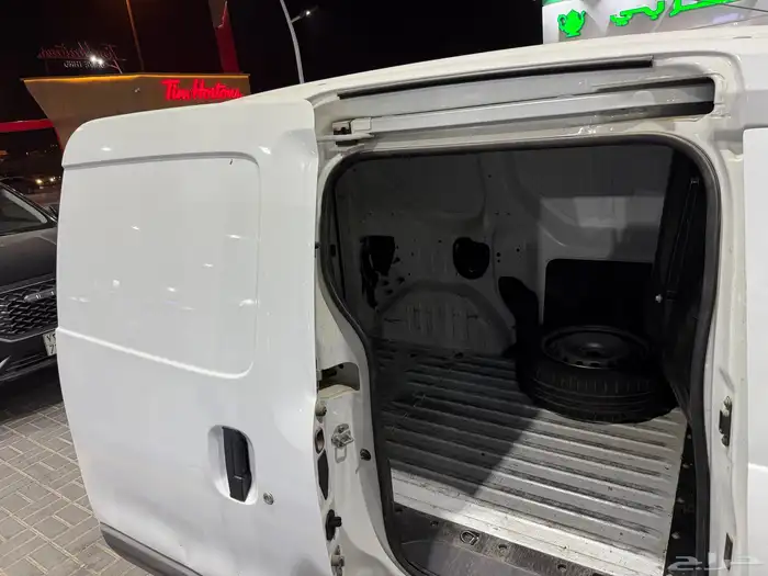 رينو موديل دوكر 2 5