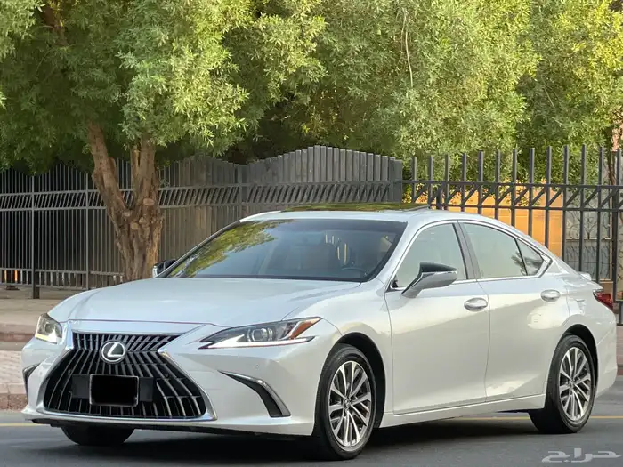 لكزس-ES300h-2023(ممشي48الف)لحاله الوكاله 4