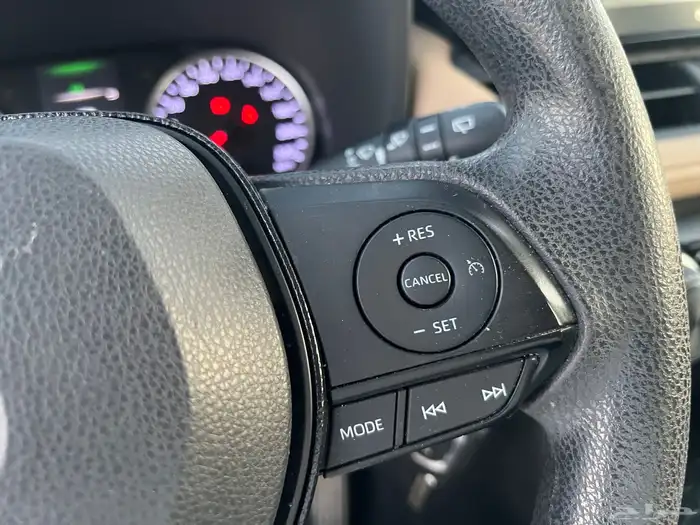 تويوتا راف فور 2021 قمة المظافه ممشى قليل 15