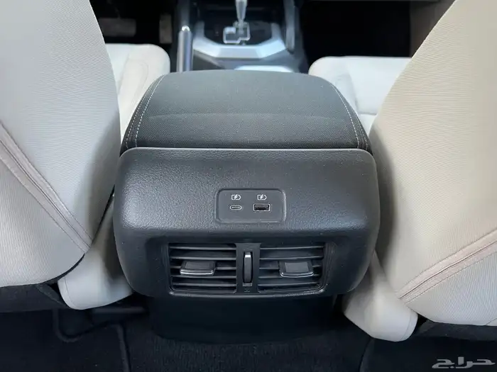 اكستيرا 2023 دبل SE ممشى 43.000 لدى قمة الاطلال 32