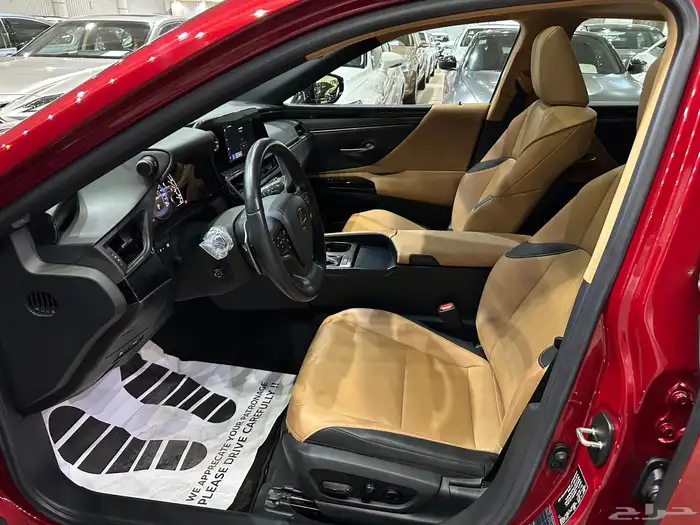 لكزس ES250 موديل 2023 ممشى قليل نظيف 11